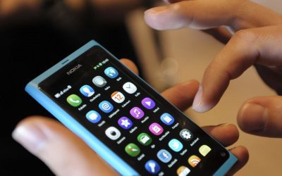 Britons Check Smartphones Billion Times Each Day