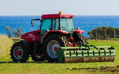 Leasing vs. buying agricultural machinery